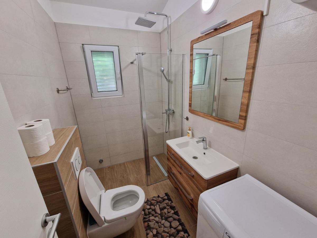 Apartments By The Sea Mimice, Omis - 2972 Zewnętrze zdjęcie
